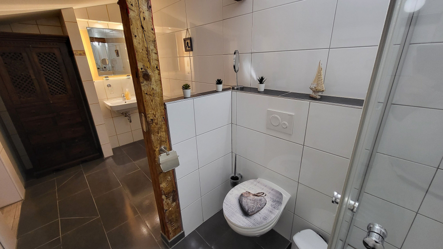 Bathroom 5, Ferienwohnung Walfisch, Vorpommern-Rügen