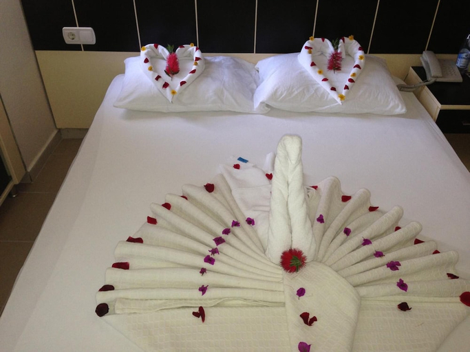 Bedroom 2, Okan Tower Apart Hotel, Alanya