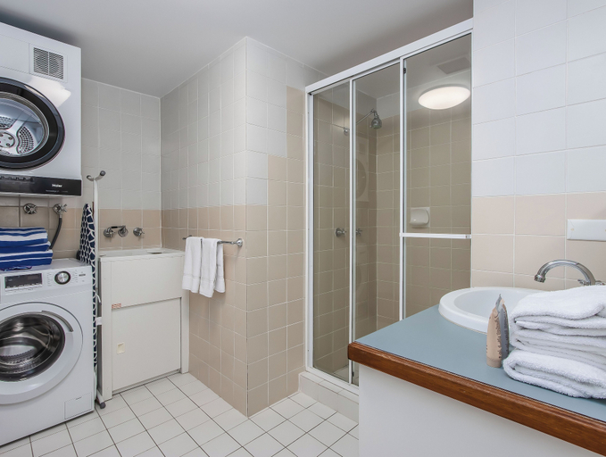 Bathroom 2, Marine Mirage - 2 Bedroom Apartment with Beachfront Vibes, Tweed Heads