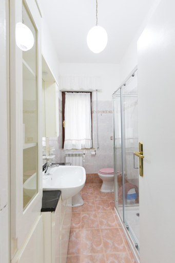 Others 3, Casa Patrizia, Ascoli Piceno