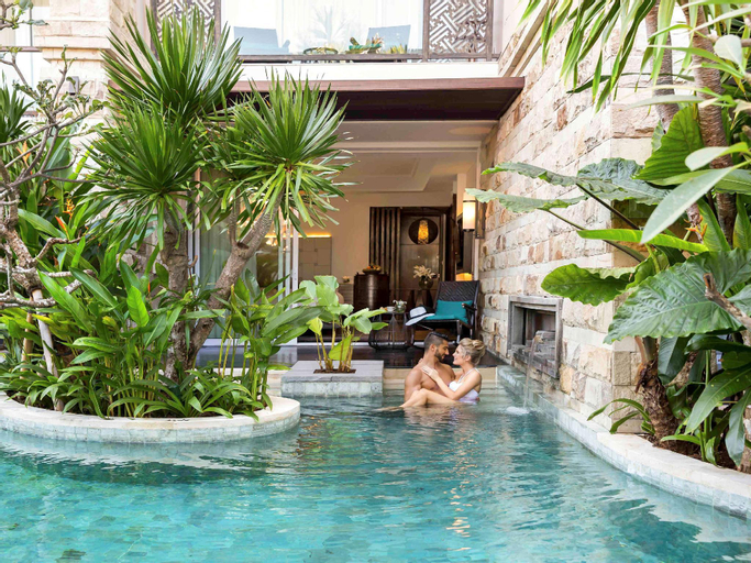 Swimming Pool 24