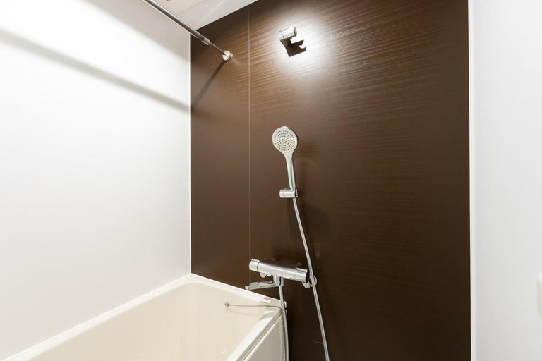 Bathroom 3, Bonheur Akasaka, Minato