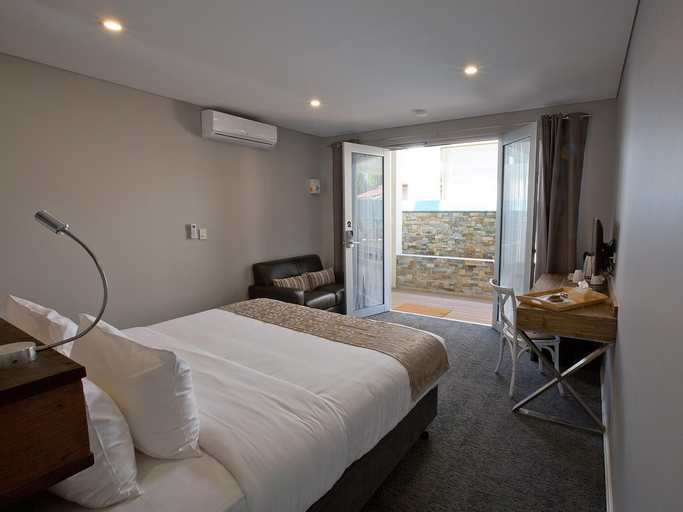 Bedroom 26