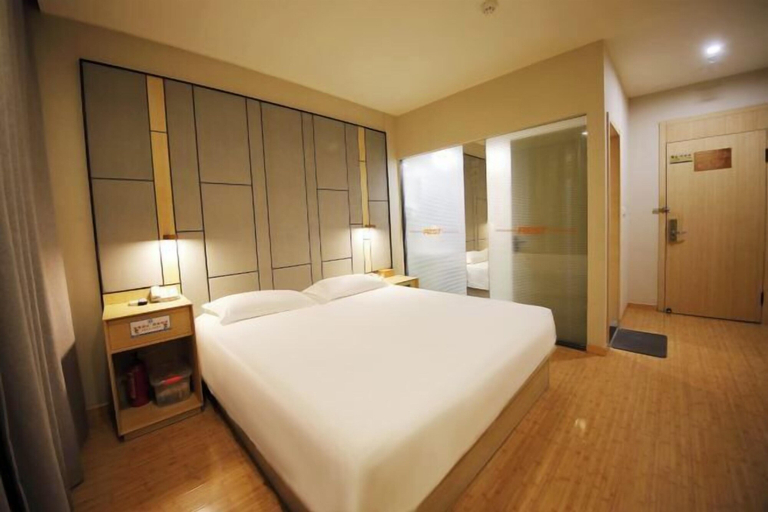 Bedroom 3, Rest Motel (Xincheng Road), Wenzhou