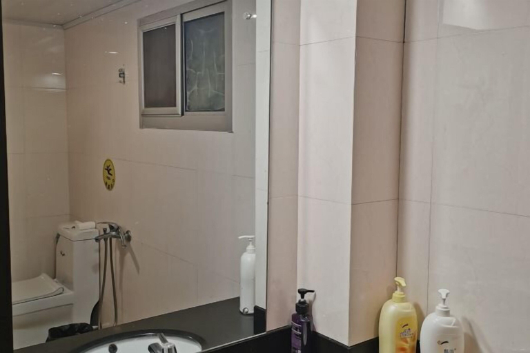 Bathroom, Yandangshan Wang Fenglou Hotel, Wenzhou