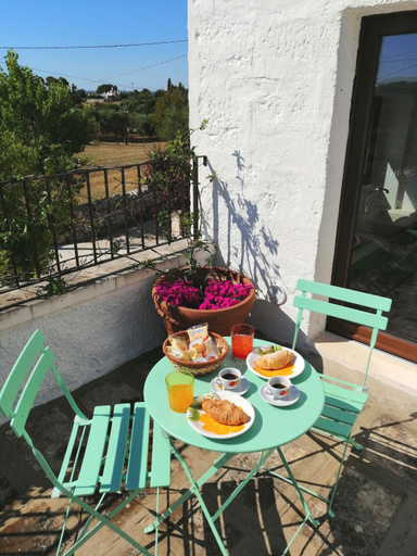 Others 4, Intornoalnoce suites, Brindisi