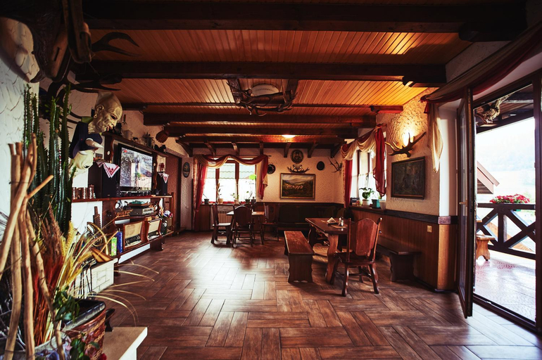 Food & Drinks, 12 Місяців-Травень, Skolivs'kyi