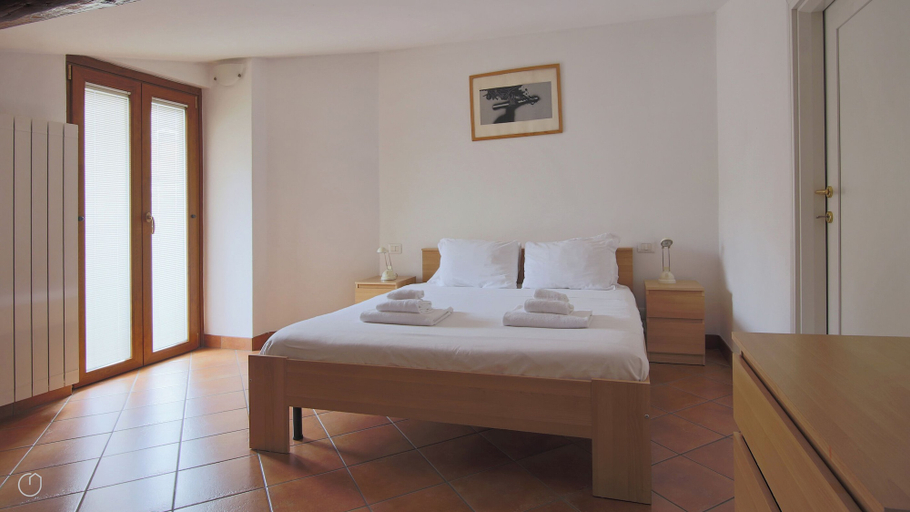 Bedroom 3, Italianway - Piazza Nuova 3, Como