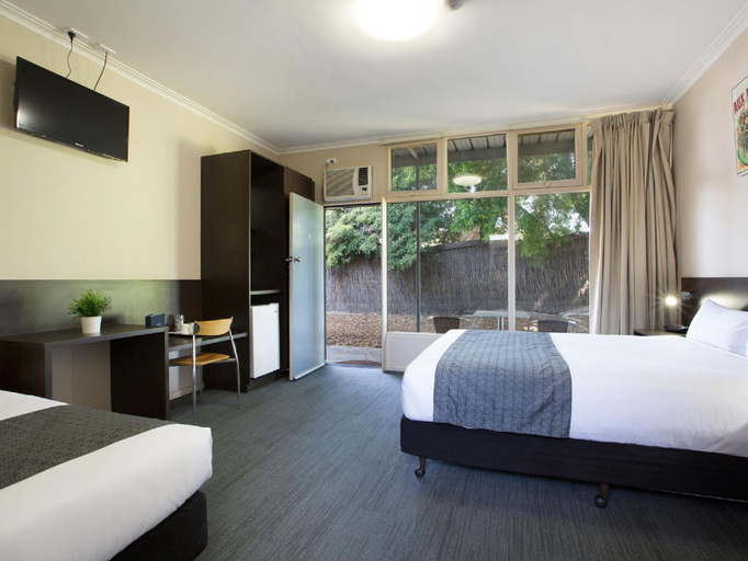 Bedroom 16