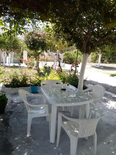 Others 4, Villa Nikitas, Epirus