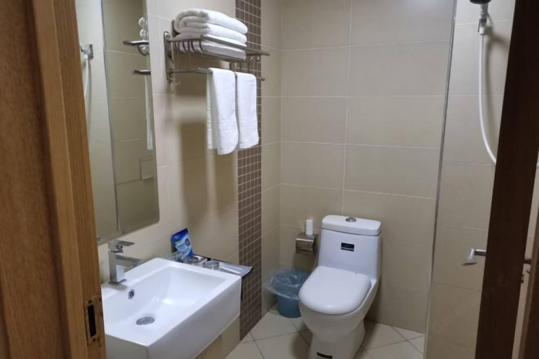 Bathroom 3, Fubang Hotel Apartment, Mudanjiang