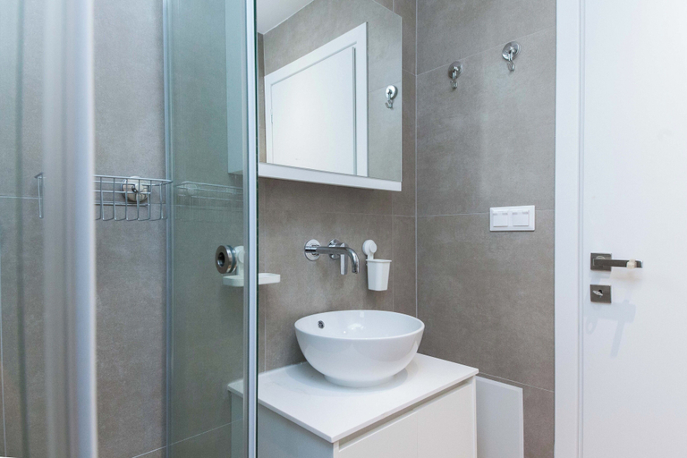 Bathroom 5, Kipseli New Modern Cosy Apts Apt No 4, Attica