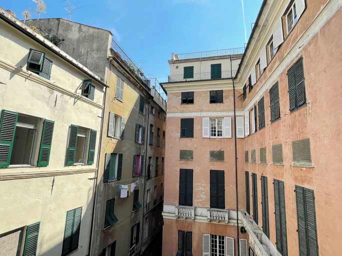 Exterior & Views 2, Romantic apartment in San Giorgio, Genova
