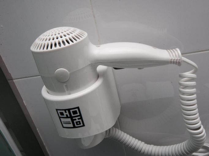 Bathroom 14