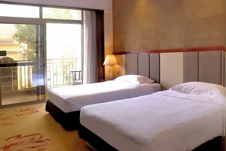 Bedroom 14