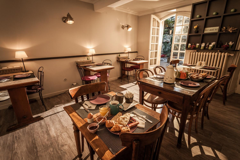 Others 5, Hotel De L'Atelier, Gard