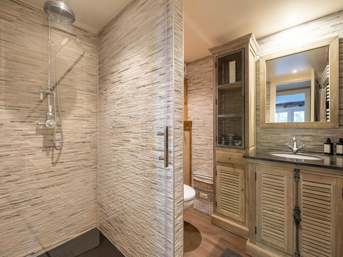 Bathroom 5, Forestside Escape Near Lake, Luxembourg