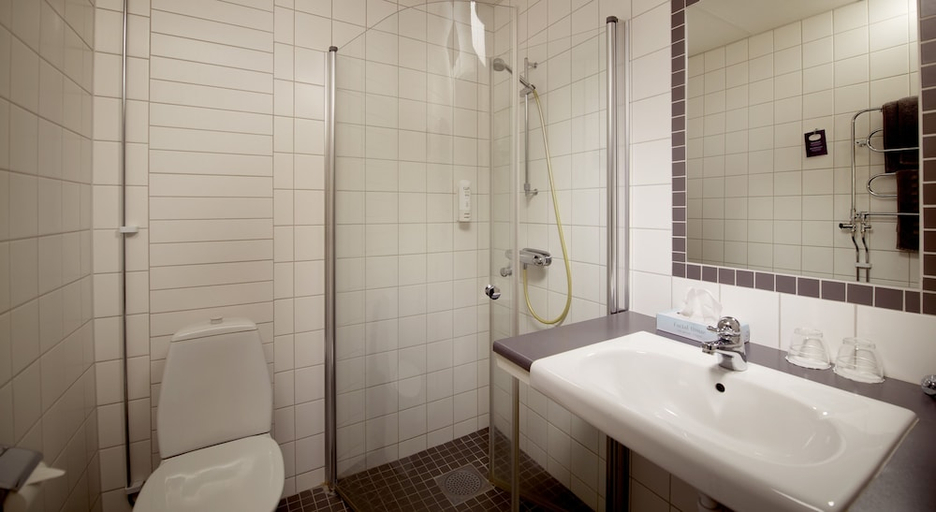 Bathroom 2, Home Hotel Bergmastaren, Falun