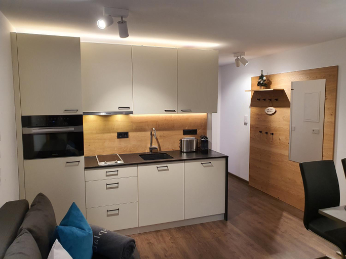 Others 3, Apartment Leontina - with Air Conditioning and Summer Card, Zell am See