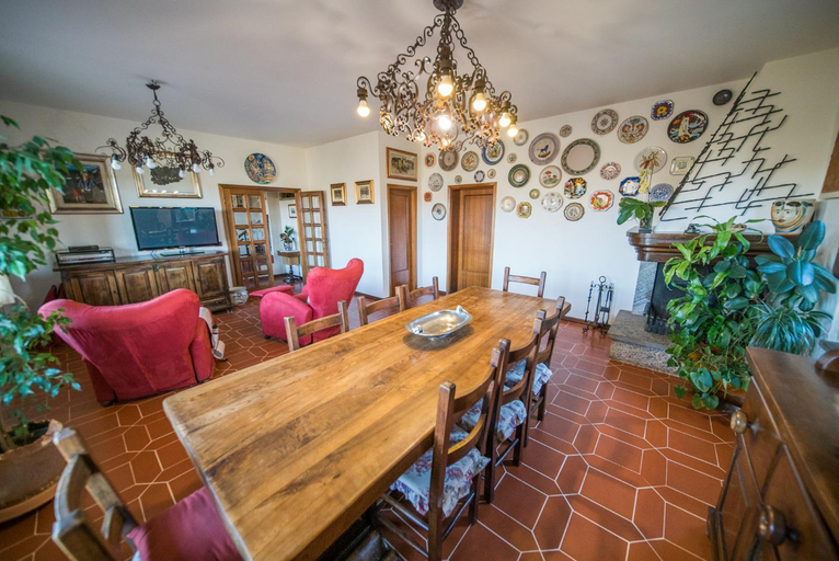 Others 4, VILLA IL TRUFOLO, Florence