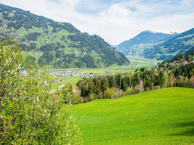 Others 3, Apartment in Hainzenberg in a ski Area, Schwaz