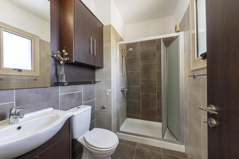 Bathroom 2, Protaras Palm Villa 54