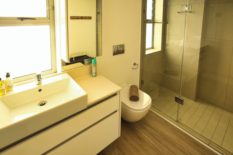 Bathroom 4, Barefootin, Langebaan 6-sleeper, West Coast