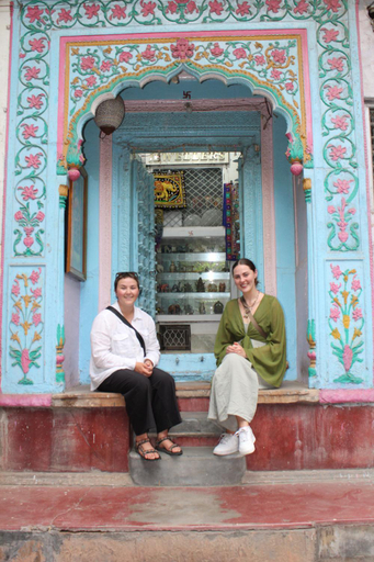 Others 4, Yes Boss By Backpackers Heaven, Delhi