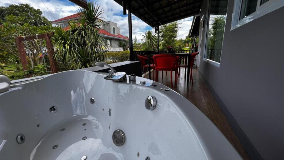 Bathroom 4, Le Best Pool Villa Chiangmai, San Sai