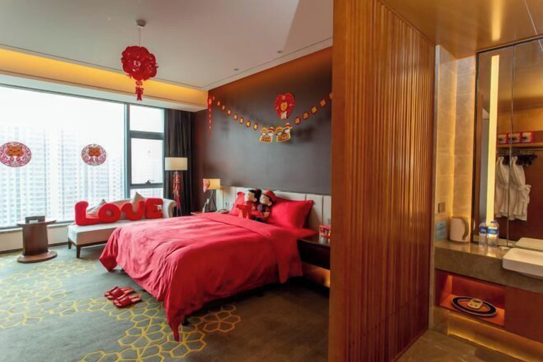Bedroom 3, Grand Skylight Hotel, Weinan
