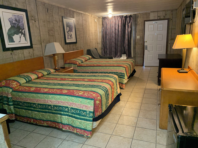 Others 5, Loma Alta Motel, Webb