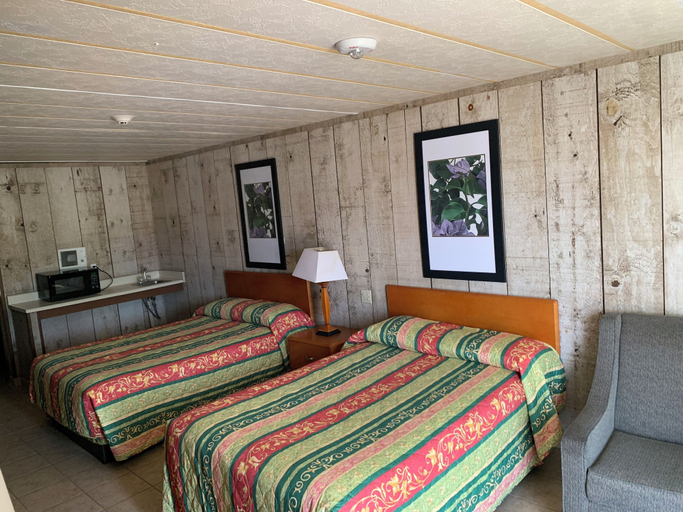 Others 5, Loma Alta Motel, Webb
