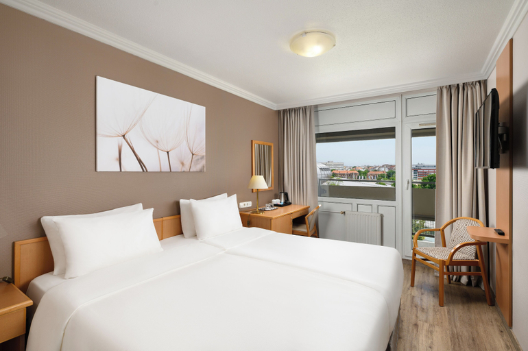 Bedroom 3, Danubius Hotel Arena, Budapesti