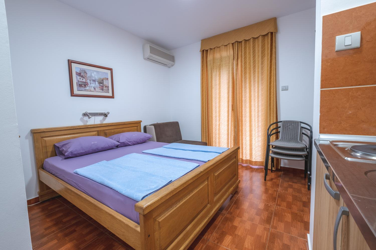 Kitchen 4, Bel Mare Apartments