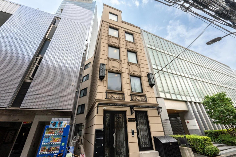 Exterior 9