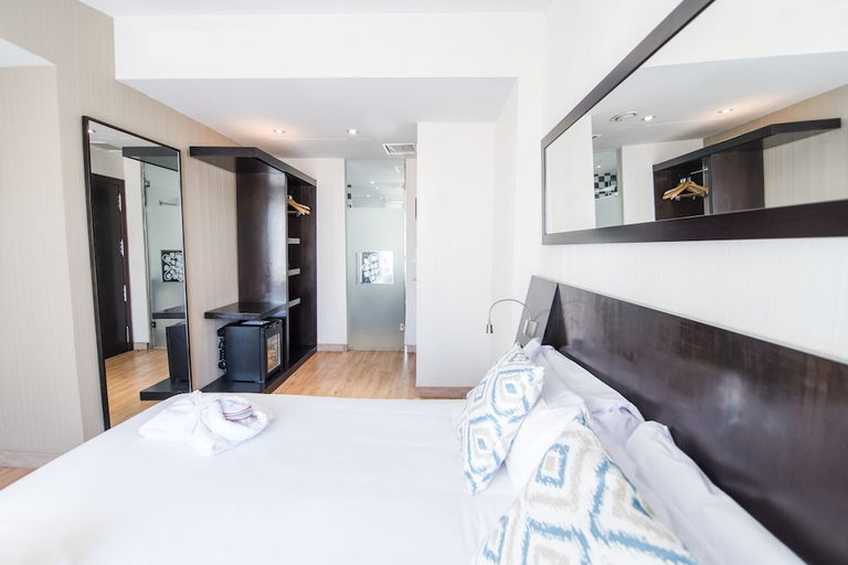 Bedroom 3, Petit Palace Plaza de la Reina, Valencia