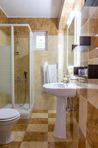 Bathroom 4, John Apartments, Peloponnese