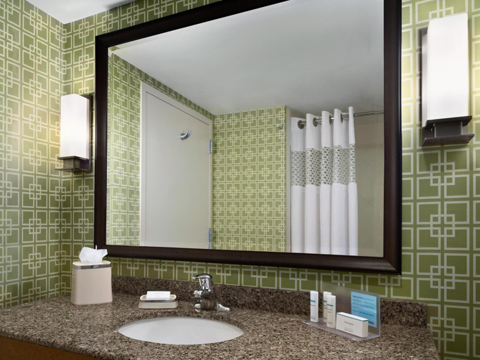 Bathroom 13