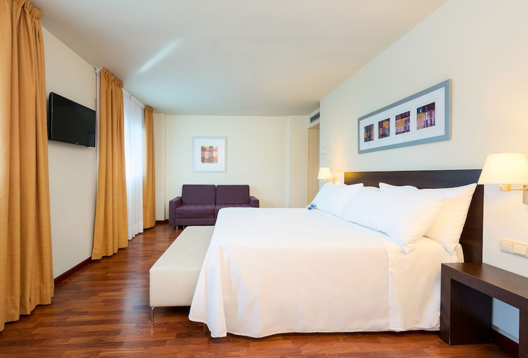 Bedroom 3, Port Feria Valencia, Valencia