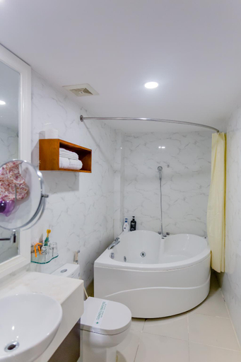 Bathroom 8