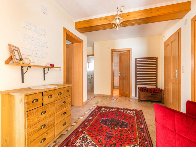 Others 5, Apartment in Ramsau Near Ski Slopes, Schwaz