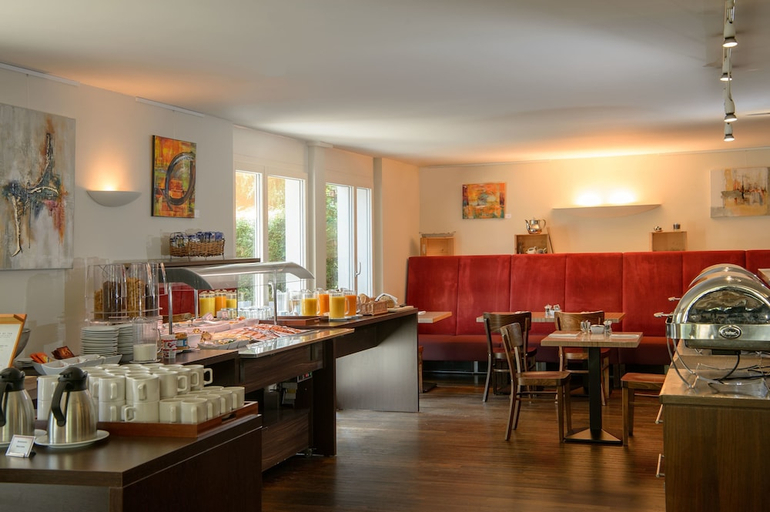 Food & Drinks 4, Apart-Hotel Zurich Airport, Bülach