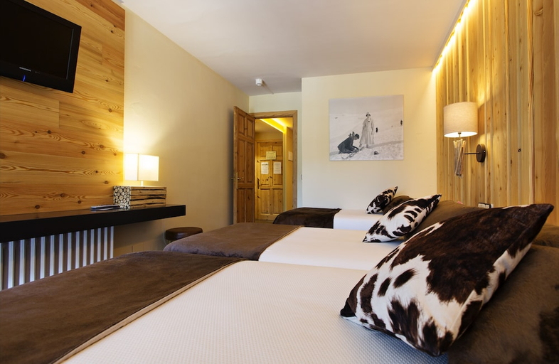 Bedroom 2, La Coma, Girona