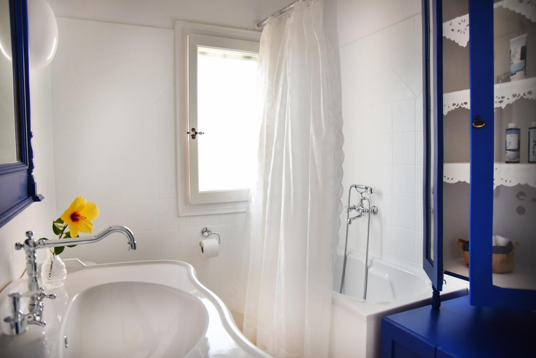 Others 2, Angeliki Private Panorama House, by Elefthia Syros, South Aegean