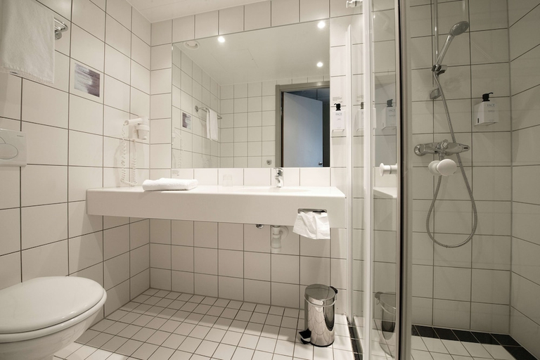 Bathroom 4, Scandic Karlstad City, Karlstad