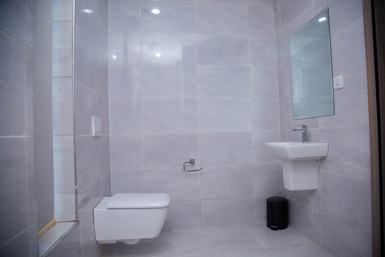 Bathroom 5, MiVi, Eti-Osa