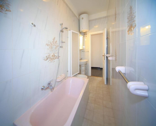 Bedroom 5, Matteotti 7 Frontemare, Savona