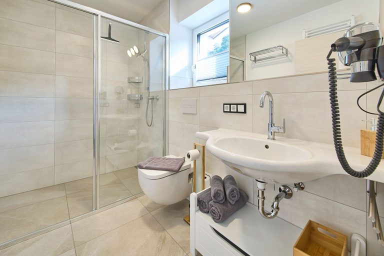 Bathroom 3, Haus Joan - Apartments, Zell am See