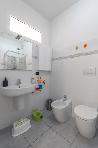 Bedroom 3, Babyaccommodation Family Experience, Savona