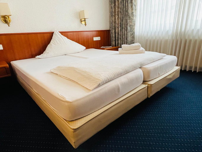 Others 2, Hotel Weller Kahl am Main, Aschaffenburg